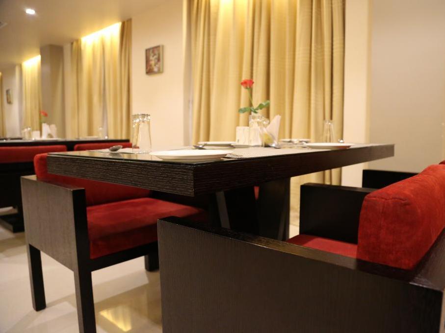 Sara Regency Hotel Kumbakonam Ngoại thất bức ảnh